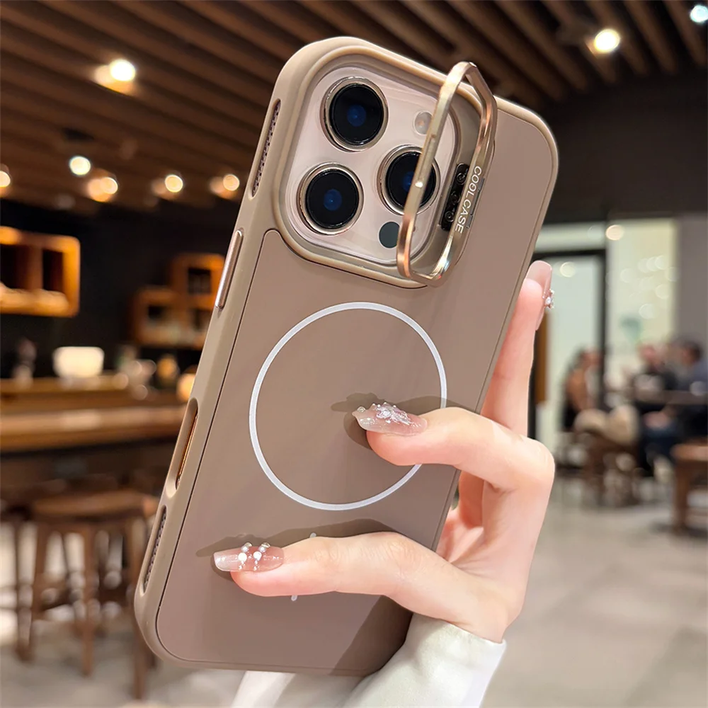 Capa Fosca Para Iphone 11 (dourado Deserto) Com Suporte Para Lente Flip