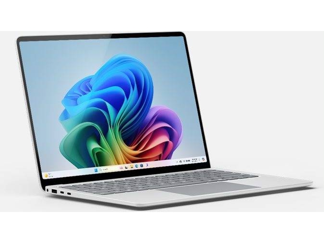 MICROSOFT Surface (Outlet Caixa Aberta - 13,8'' - Copilot+ PC - Snapdragon X Plus - RAM: 16 GB - 512 GB SSD)
