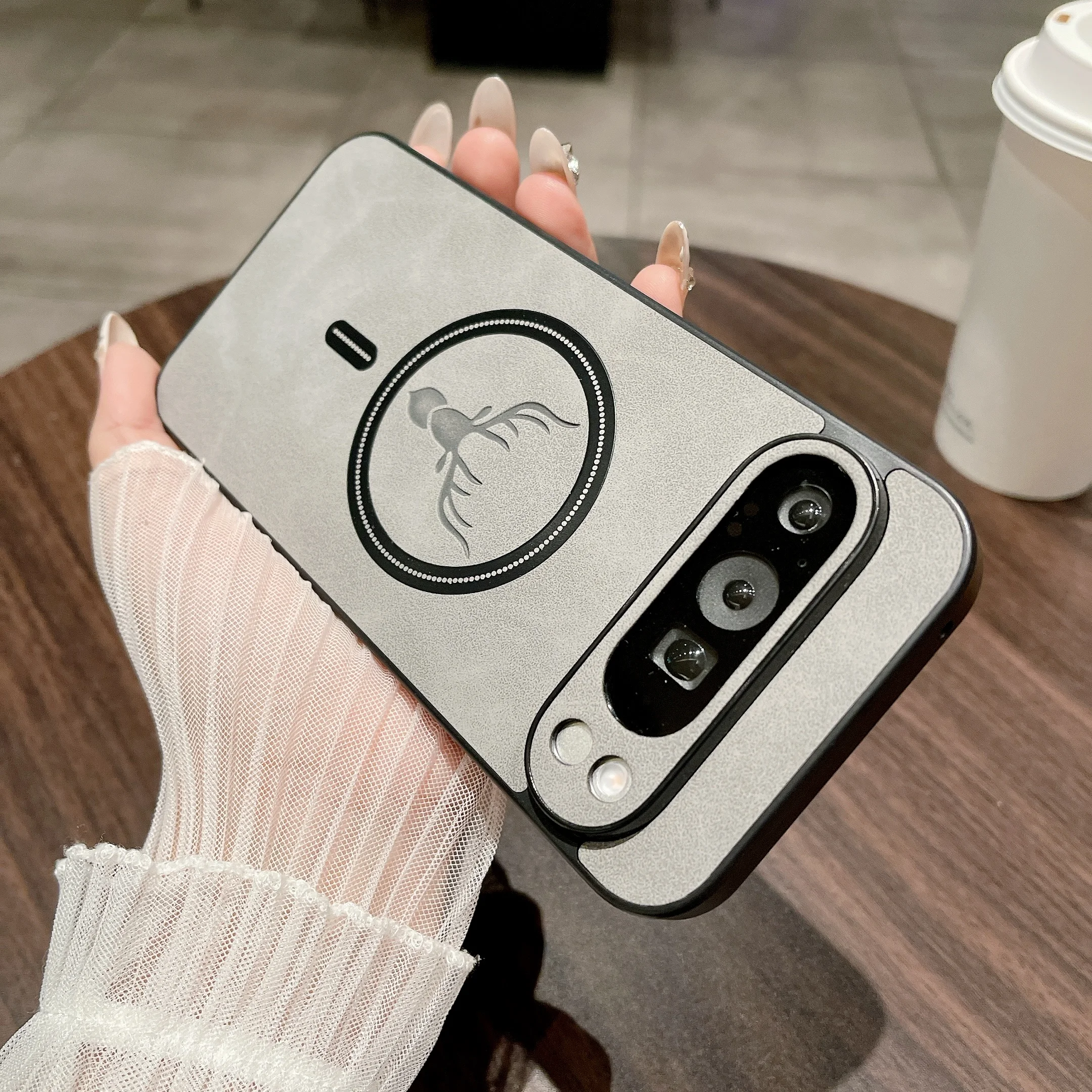(branco, Google Pixel 8a) Capa Fosca Com Textura Que Imita Couro, Resistente A Marcas De Dedo, Carregamento Sem Fio Magnético
