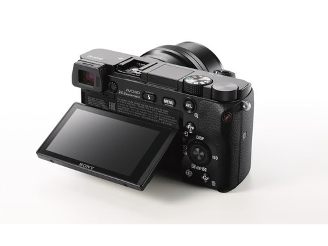 Máquina Fotográfica SONY  A6000  (APS-C)
