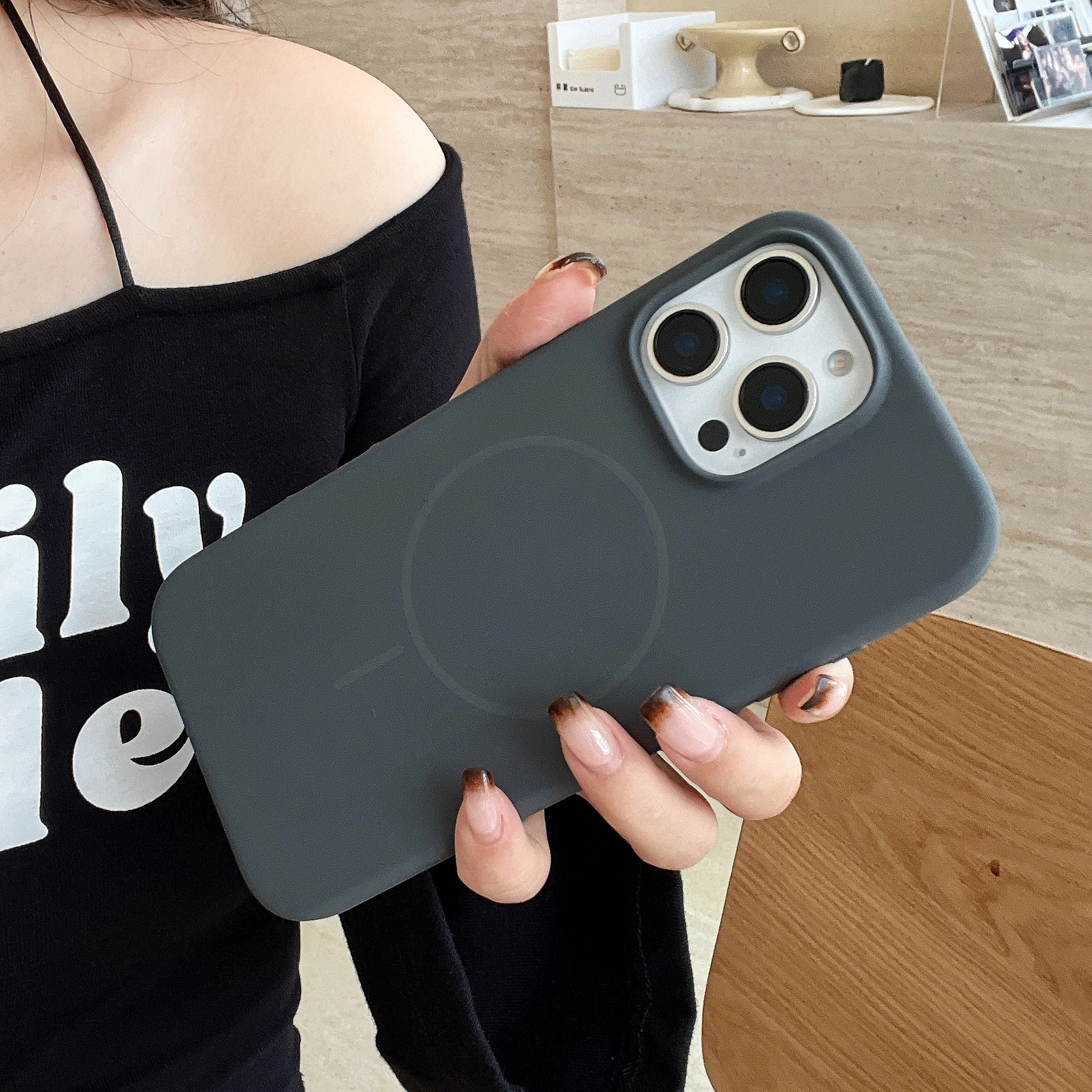 (iphone 12) Capa Protetora Magnética Sem Fio, Feita De Silicone Líquido.