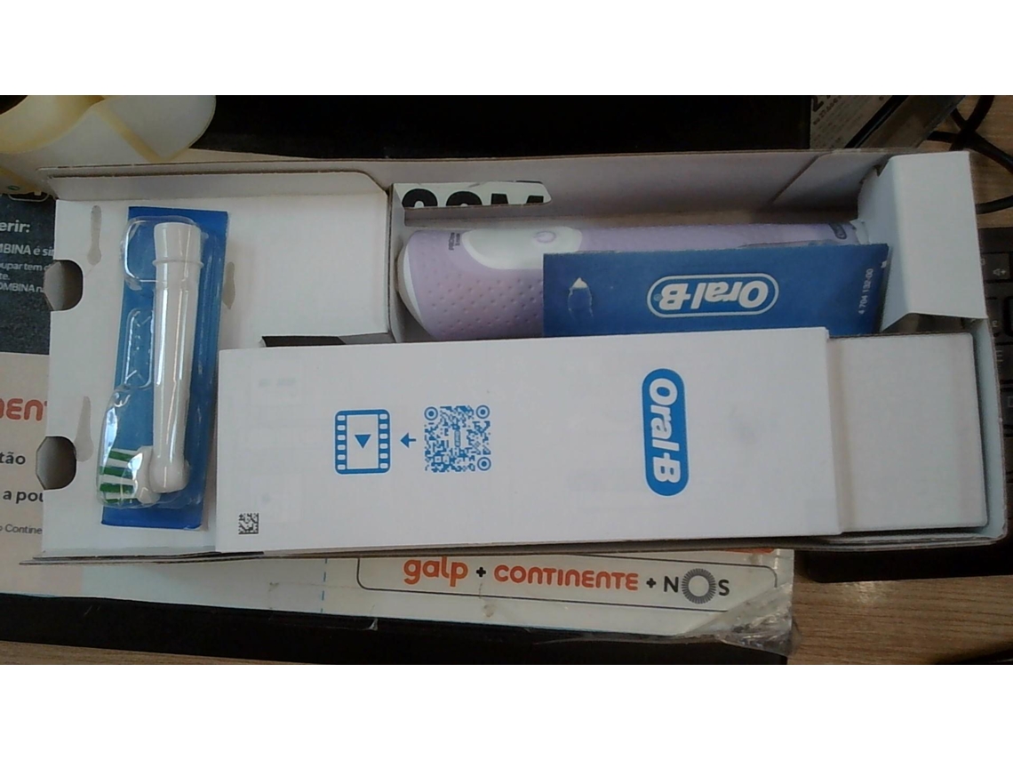 Escova de Dentes Elétrica ORAL-B Vitality Pro Box Roxo (Outlet Caixa Aberta)