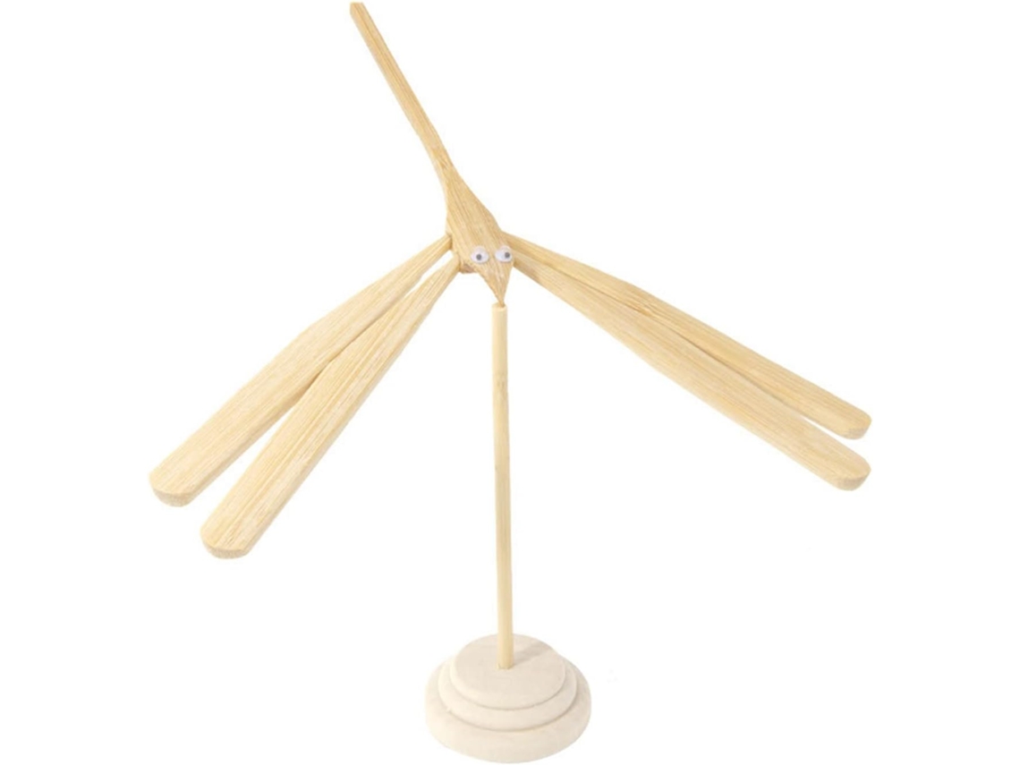Libélula de bambu de brinquedo para crianças, modelo de libélula feito à mão em bambu grosso.