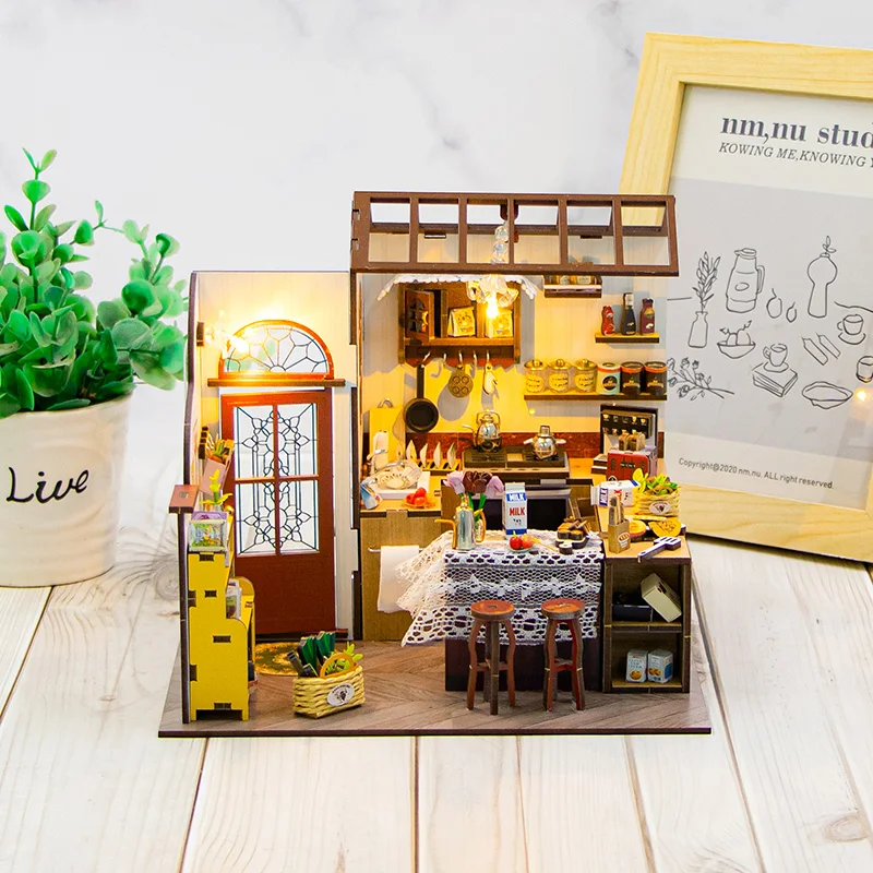 Casa De Madeira Para Montar (faça Você Mesmo) - Modelo De Construção Em Miniatura