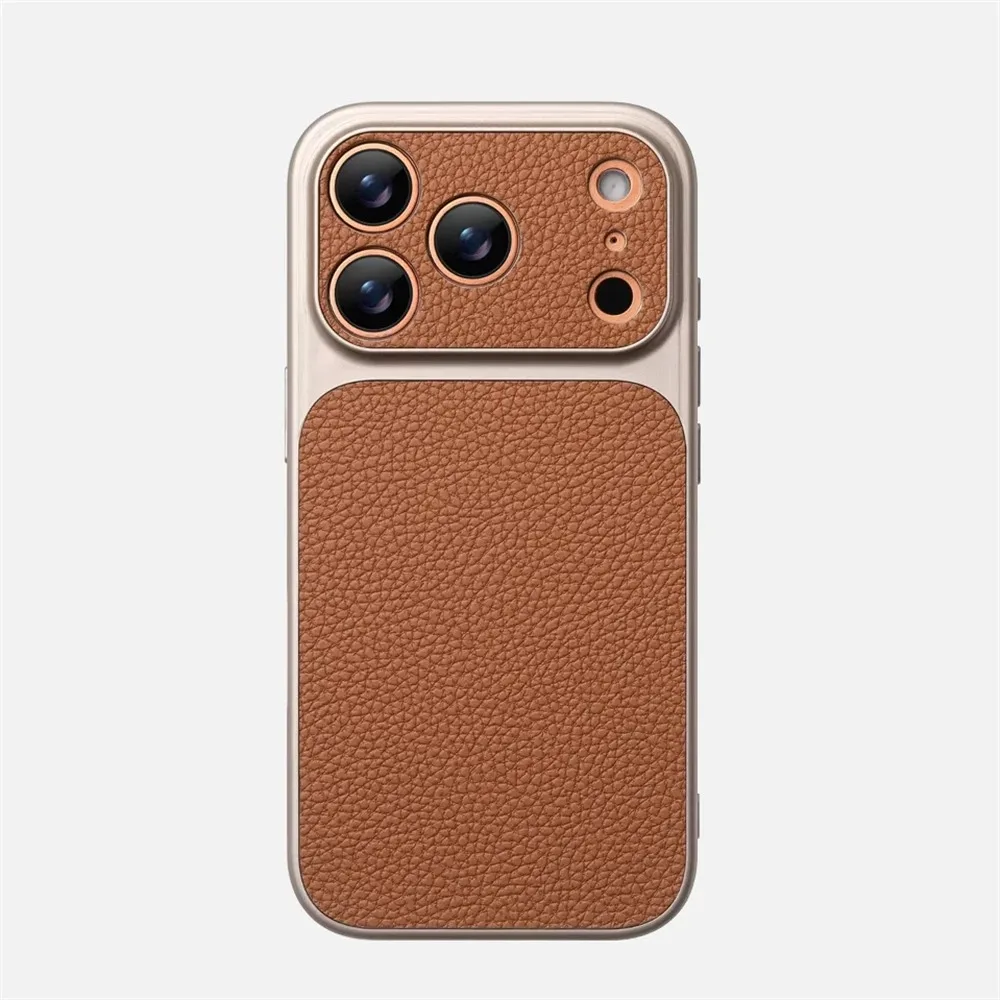 (iphone 13 Marrom) Capa Elegante Para Iphone Com Textura De Couro E Proteção Para A Lente.