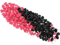 Conjunto Hemoton com 200 pinos decorativos em formato de coração, em plástico e ferro, para fácil aplicação na parede.