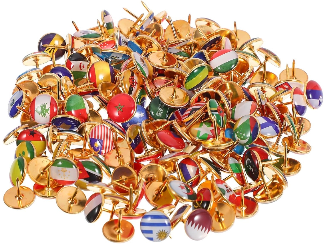 Conjunto de 200 pinos com bandeiras de países, resistentes a ferrugem e compactos, ideais para mapas mundiais e presentes.