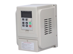 Controlador De Velocidade Inversor De Frequência 2.2kw 3 Fases At5‑2200x