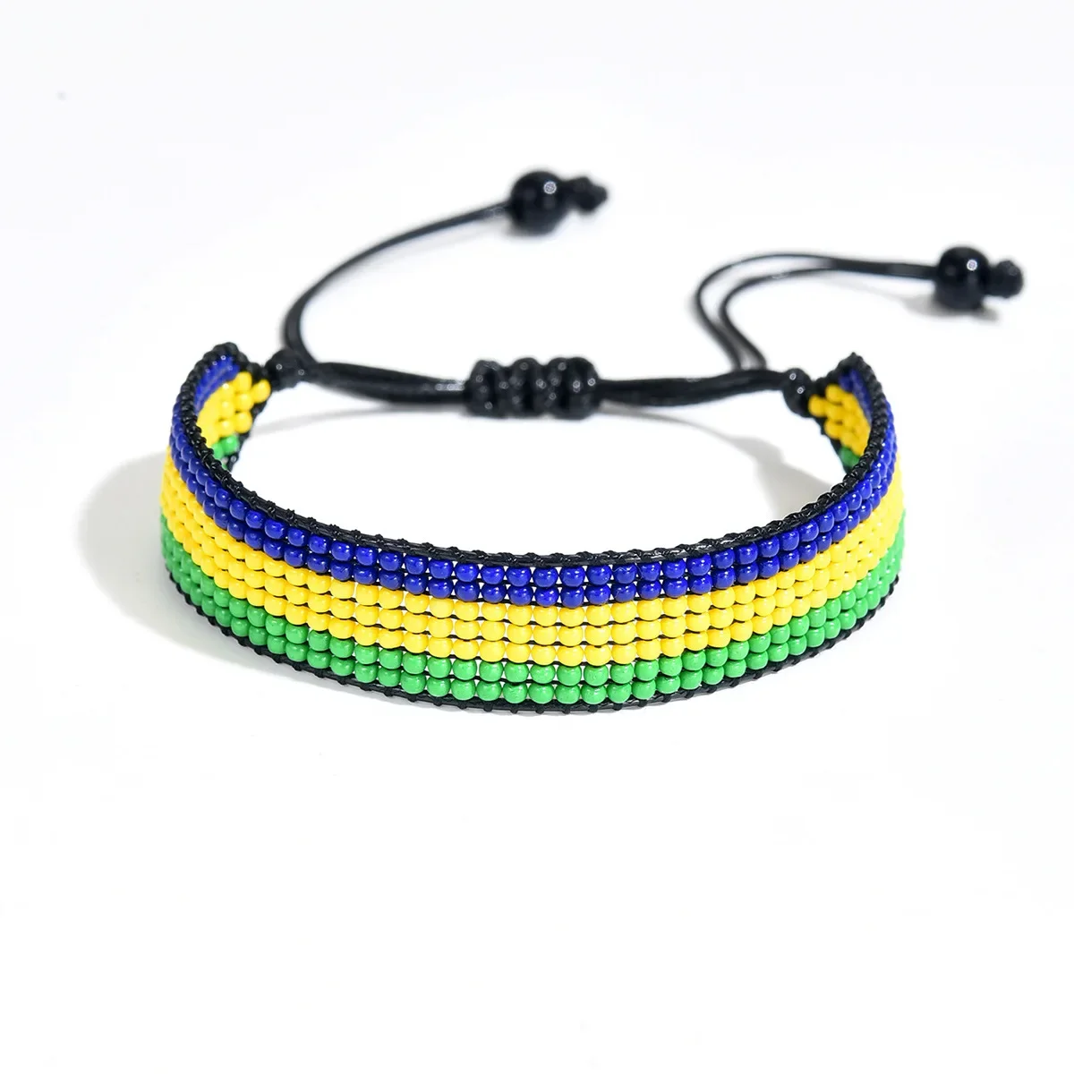 Pulseira De Miçangas Tecidas À Mão Com Design Geométrico Boêmio.
