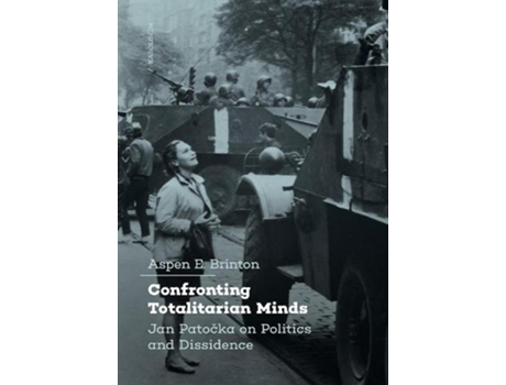Livro confronting totalitarian minds de aspen brinton (inglês)