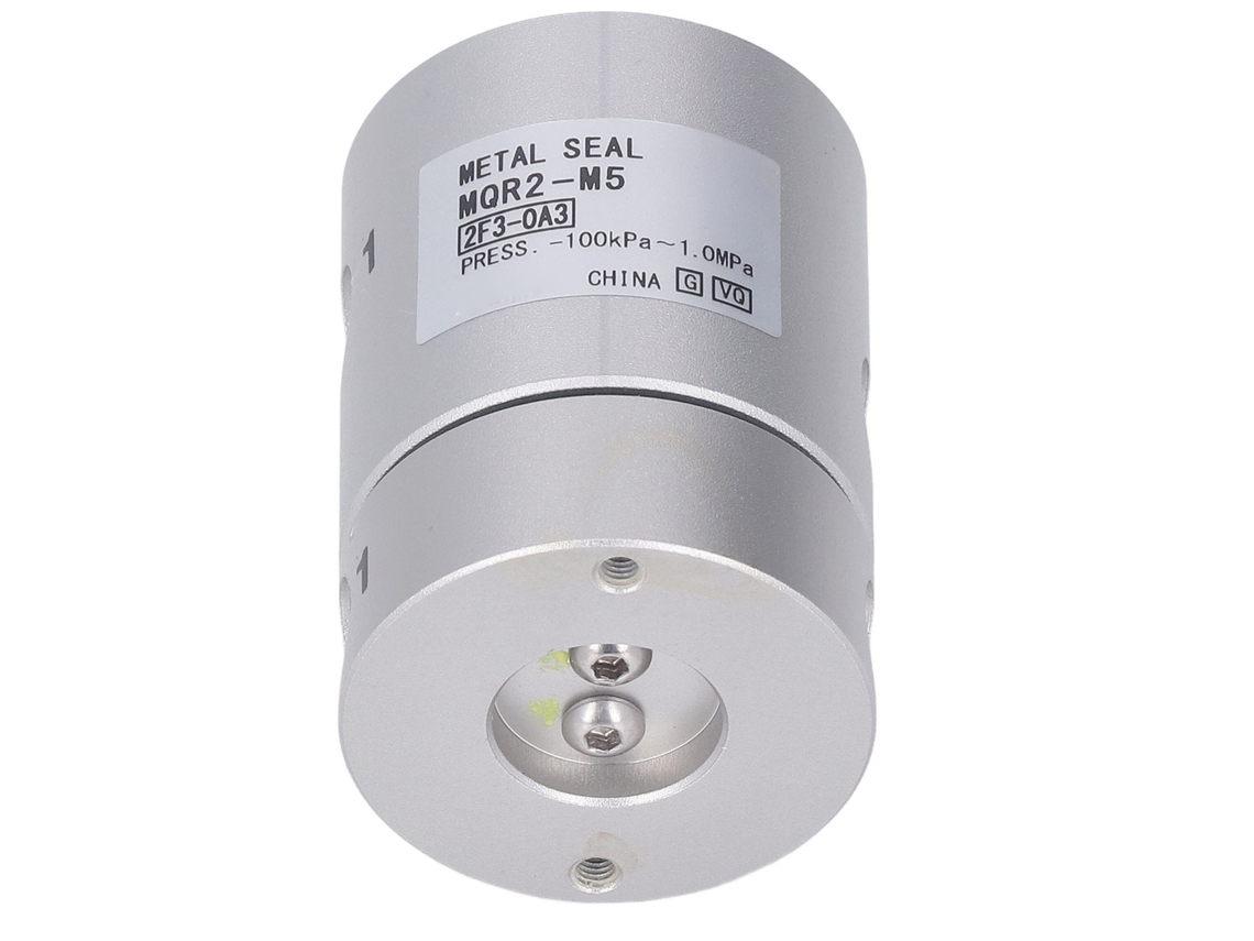 Conector de saída do tanque (encher o regador, conectar 2 barris em série)