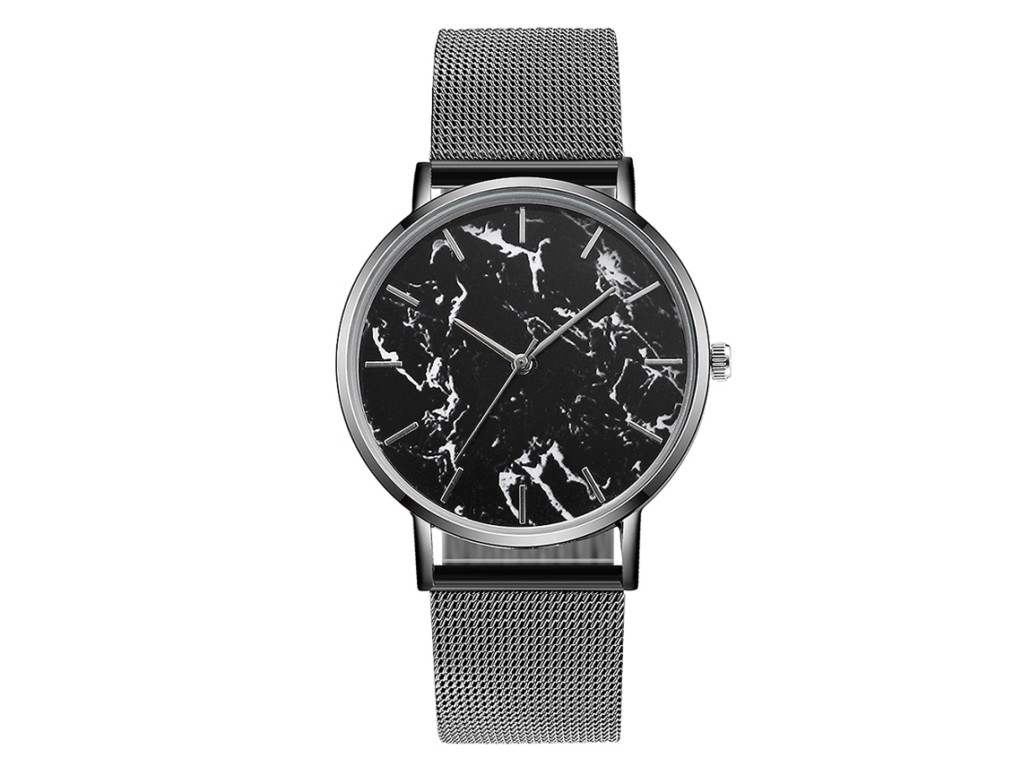 Relógio de pulso casual para mulheres e homens com pulseira de malha, mostrador redondo e estampa de mármore preto.
