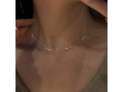 Colar Delicado em Prata de Lei 925, com Diamante em Formato de Gota e Zircônias Cúbicas, Estilo Gargantilha, Design Simples. MDUG (ouro)