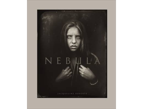 Livro nebula de by photographer jacqueline roberts , contributions by frank kalero (inglês)