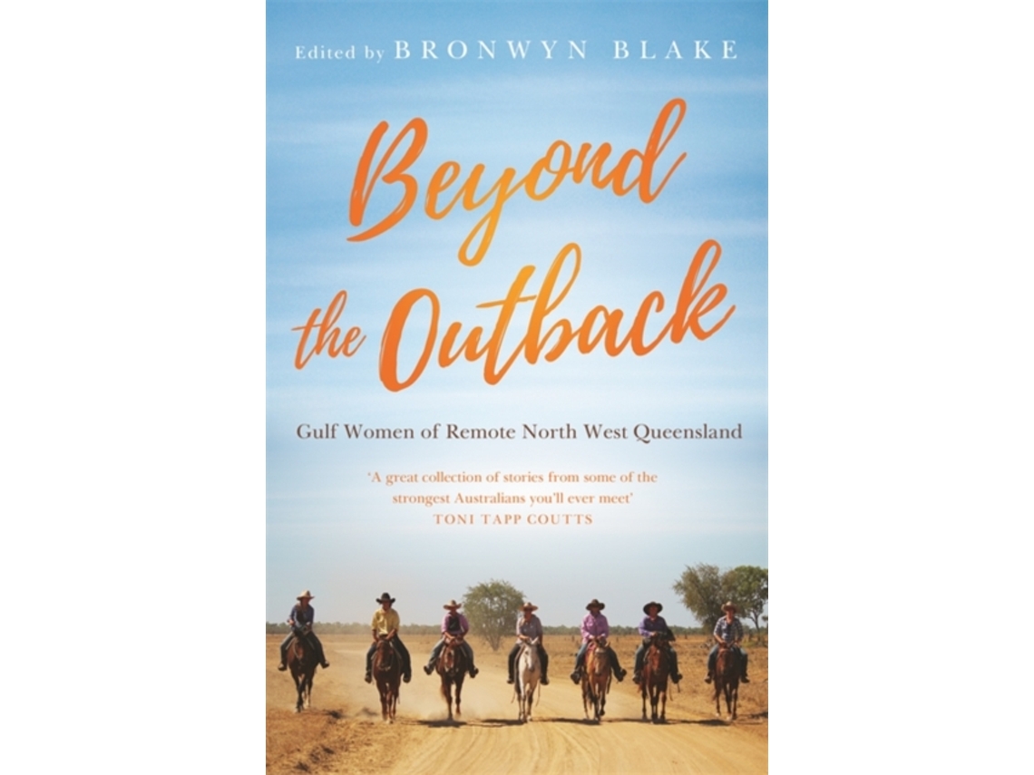 Livro beyond the outback de bronwyn blake (inglês)