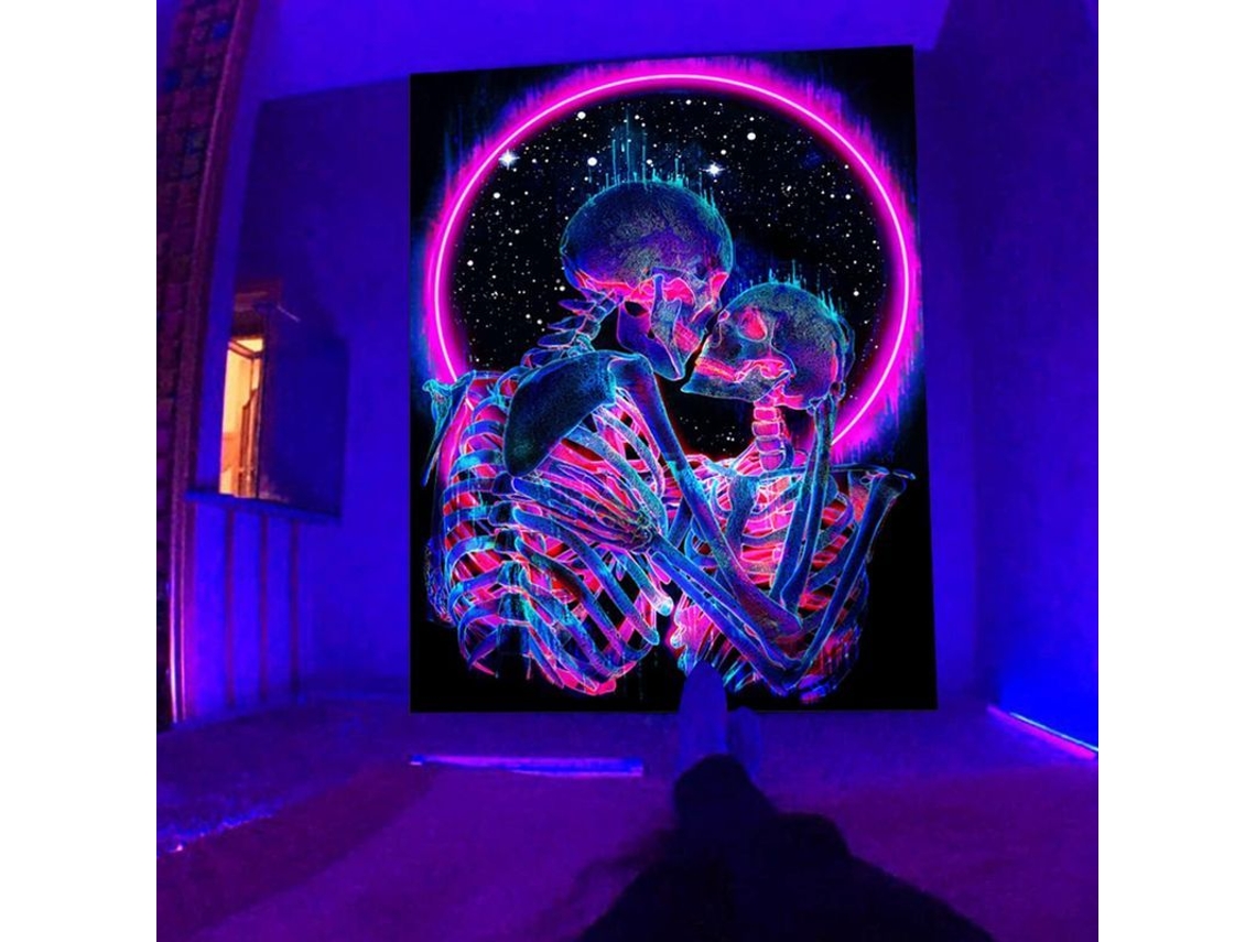Tapestry Caveira e Amantes Beijando UV Neon Glow 73x95cm S/MARCA