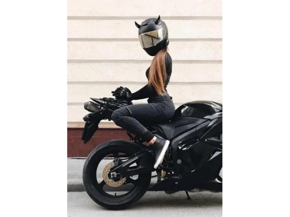 Buzina Dioche Para Capacete De Motocicleta Com Ventosa Borracha – Ornamento Decorativo Universal Exclusivo Capacetes