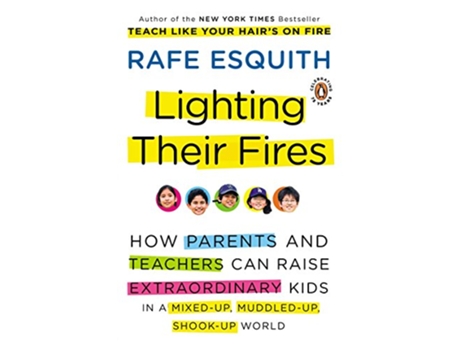 Livro Lighting Their Fires de Rafe Esquith (Inglês)