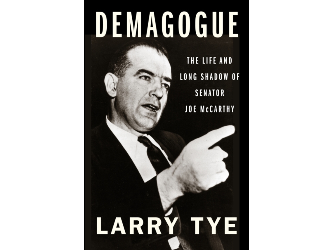 Livro demagogue de larry tye (inglês)