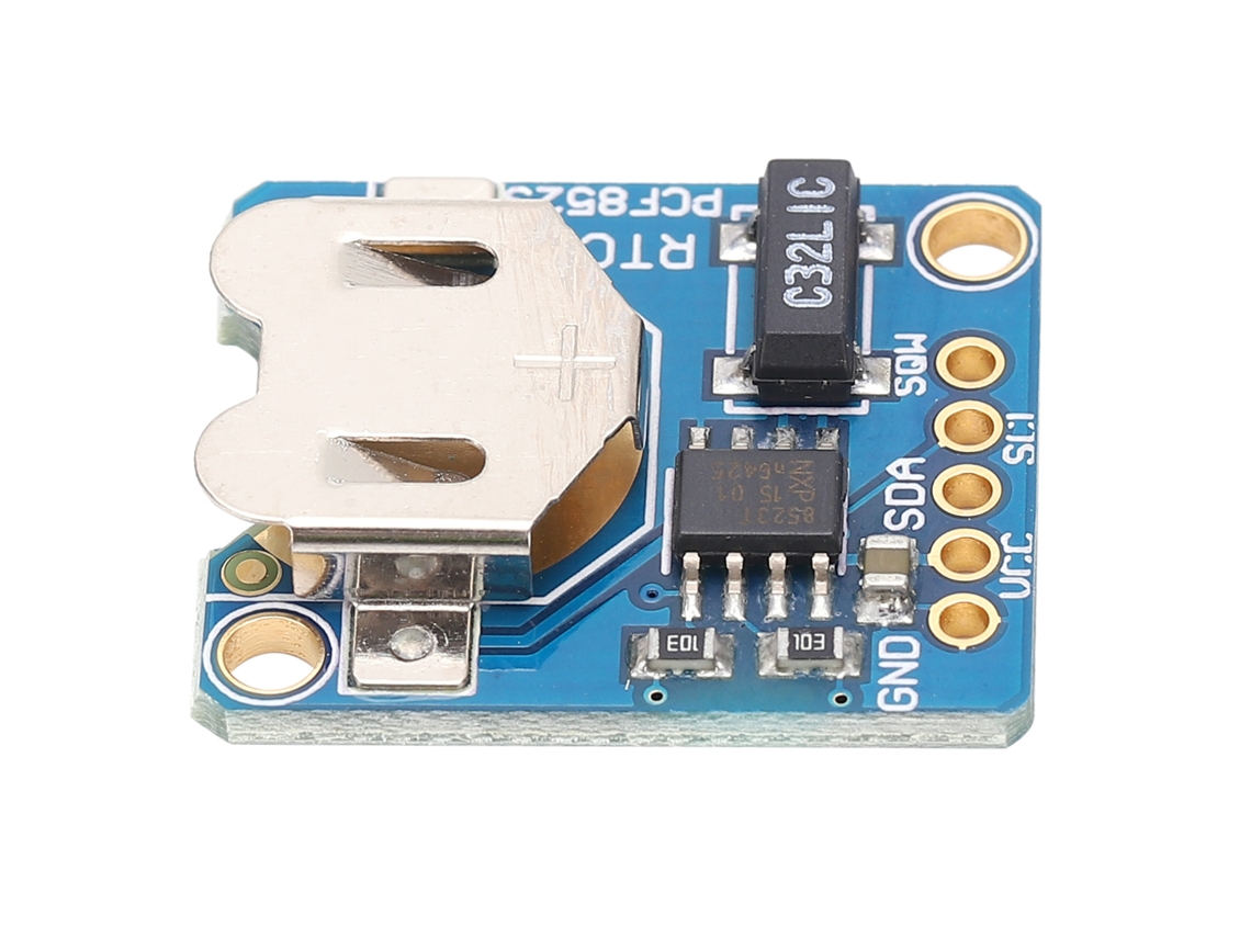 Módulo de relógio de tempo real PCF8523 montado para microcontroladores. Componente eletrônico.