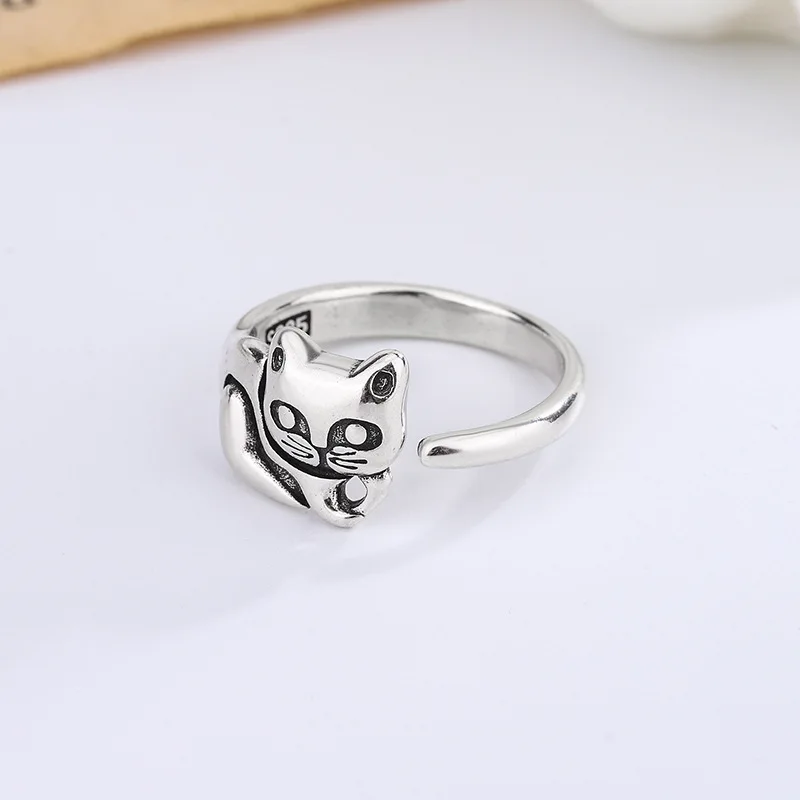 Anel Vintage Tailandês em Prata, com um Adorável Gatinho e Aro Ajustável. MDUG